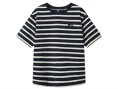 Mørkeblå stribet t-shirt med lille logobroderi fra Name it 13240705 navy blazer